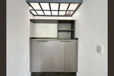 Casa para alugar com 335m², 3 quartos e 4 vagasCozinha 