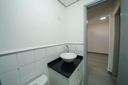 Banheiro de apartamento à venda com 2 quartos, 58m² em Vila Alpina, São Paulo