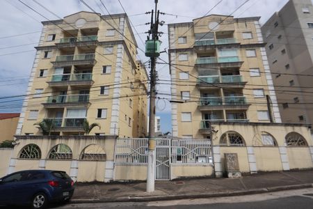 Apartamento para alugar com 58m², 2 quartos e 1 vagaFachada