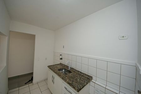 Cozinha de apartamento à venda com 2 quartos, 58m² em Vila Alpina, São Paulo