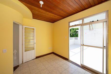Apartamento para alugar com 120m², 4 quartos e 1 vaga