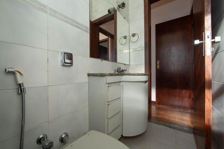 Apartamento para alugar com 120m², 4 quartos e 1 vaga