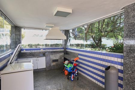 Apartamento para alugar com 138m², 4 quartos e 2 vagasÁrea comum - Churrasqueira