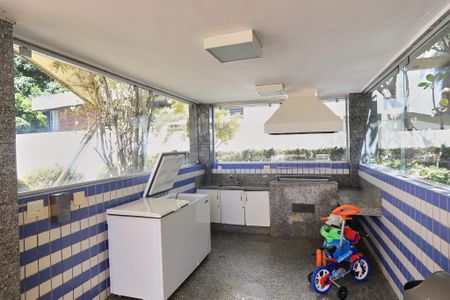 Apartamento para alugar com 138m², 4 quartos e 2 vagasÁrea comum - Churrasqueira