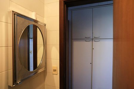 Apartamento para alugar com 138m², 4 quartos e 2 vagasBanheiro de serviço