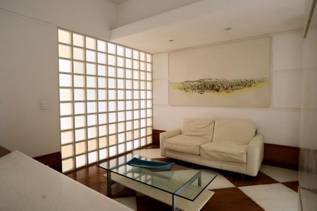 Apartamento para alugar com 138m², 4 quartos e 2 vagasHall