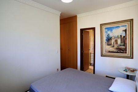 Apartamento para alugar com 138m², 4 quartos e 2 vagasSuíte