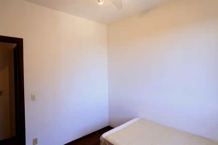 Apartamento para alugar com 138m², 4 quartos e 2 vagasQuarto