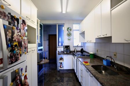 Apartamento para alugar com 138m², 4 quartos e 2 vagasCozinha