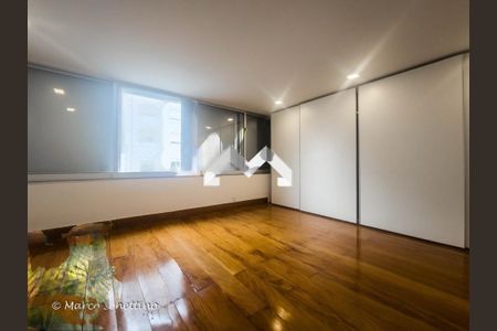 Apartamento à venda com 275m², 4 quartos e 3 vagas