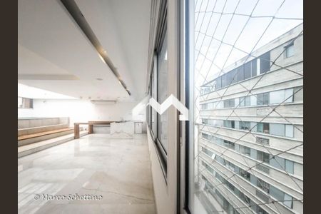 Apartamento à venda com 275m², 4 quartos e 3 vagas