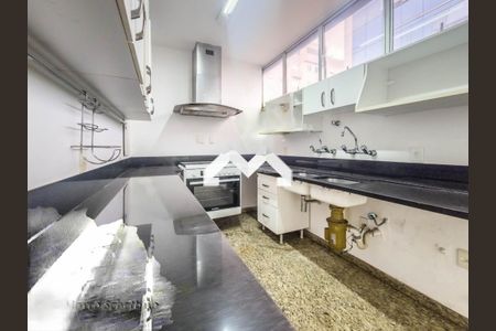 Apartamento à venda com 275m², 4 quartos e 3 vagas