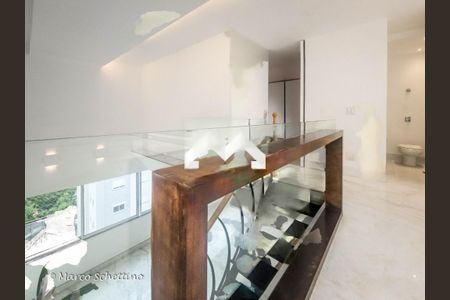 Apartamento à venda com 275m², 4 quartos e 3 vagas