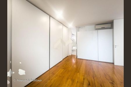 Apartamento à venda com 275m², 4 quartos e 3 vagas