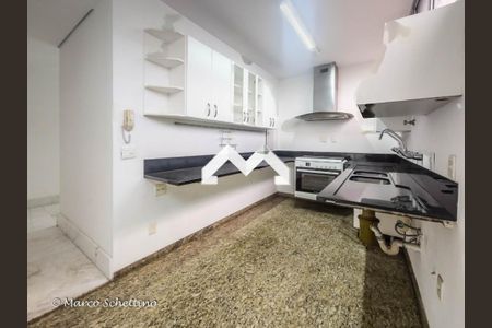 Apartamento à venda com 275m², 4 quartos e 3 vagas