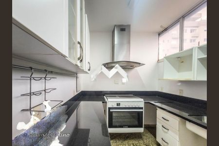 Apartamento à venda com 275m², 4 quartos e 3 vagas