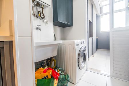 Apartamento à venda com 142m², 2 quartos e 2 vagasÁrea de Serviço