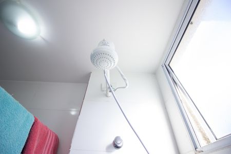 Apartamento à venda com 65m², 2 quartos e 1 vaga Apartamento à venda com 65m², 2 quartos e 1 vagaBanheiro Social