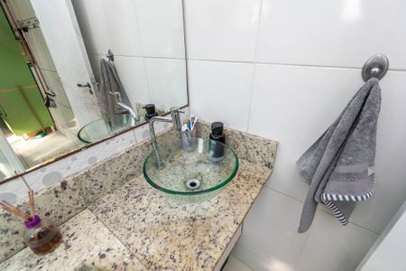 Apartamento à venda com 80m², 3 quartos e sem vagaBanheiro 1