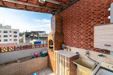 Apartamento à venda com 80m², 3 quartos e sem vagaVaranda e Área de serviço