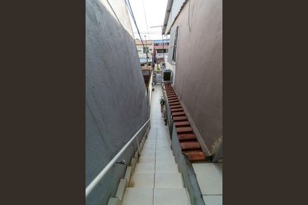 Apartamento à venda com 80m², 3 quartos e sem vagaEscada de acesso do imóvel