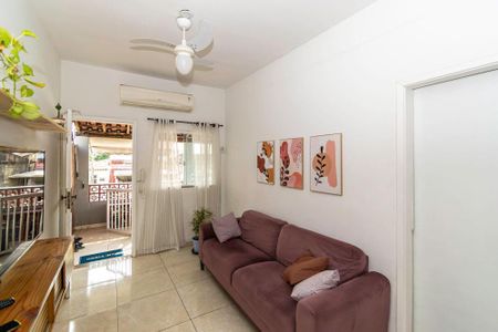 Apartamento à venda com 80m², 3 quartos e sem vagaSala