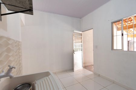 Casa para alugar com 55m², 1 quarto e 1 vagaÁrea de serviço 