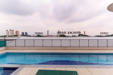 Apartamento à venda com 60m², 2 quartos e 1 vagaÁrea comum - Piscina