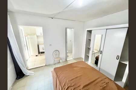 Sala/Quarto de casa para alugar com 1 quarto, 25m² em Vila Roque, São Paulo