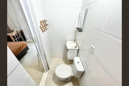 Casa para alugar com 25m², 1 quarto e sem vagaBanheiro