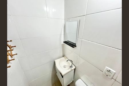 Casa para alugar com 25m², 1 quarto e sem vagaBanheiro