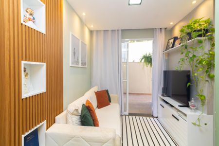 Sala de apartamento para alugar com 2 quartos, 73m² em Cidade Líder, São Paulo