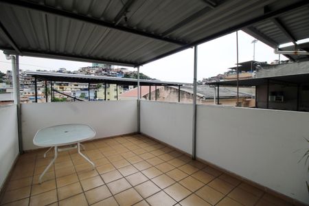 Casa à venda com 200m², 2 quartos e sem vagaTerraço