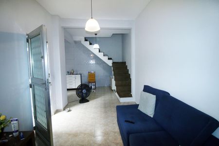 Casa à venda com 200m², 2 quartos e sem vagaSala