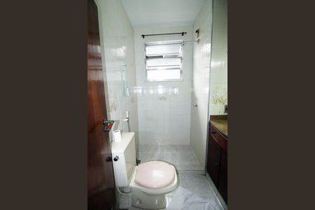 Casa à venda com 200m², 2 quartos e sem vagaBanheiro da Suíte