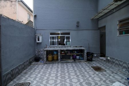 Casa à venda com 200m², 2 quartos e sem vagaQuintal