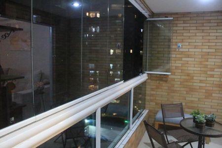 Apartamento à venda com 78m², 2 quartos e 1 vagaVaranda