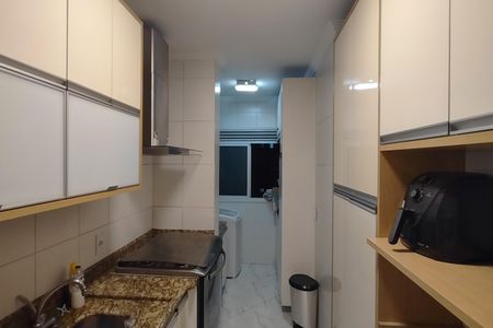Apartamento à venda com 78m², 2 quartos e 1 vagaCozinha