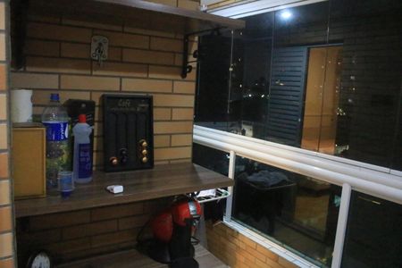 Apartamento à venda com 78m², 2 quartos e 1 vagaVaranda