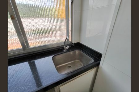 Apartamento para alugar com 98m², 2 quartos e 1 vaga Apartamento para alugar com 98m², 2 quartos e 1 vagaCozinha e Área de Serviço