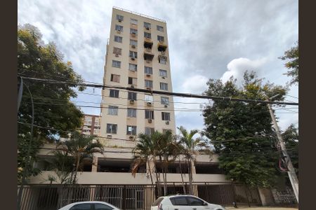 Apartamento para alugar com 98m², 2 quartos e 1 vaga Apartamento para alugar com 98m², 2 quartos e 1 vagaFachada e portaria