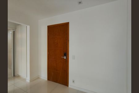 Apartamento para alugar com 98m², 2 quartos e 1 vaga Apartamento para alugar com 98m², 2 quartos e 1 vagaEntrada