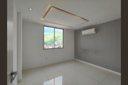 Apartamento para alugar com 98m², 2 quartos e 1 vaga Apartamento para alugar com 98m², 2 quartos e 1 vagaQuarto