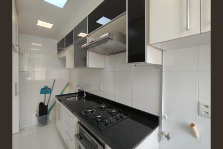 Apartamento para alugar com 98m², 2 quartos e 1 vaga Apartamento para alugar com 98m², 2 quartos e 1 vagaCozinha e Área de Serviço