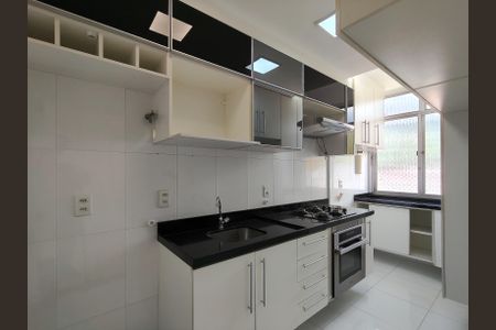 Apartamento para alugar com 98m², 2 quartos e 1 vaga Apartamento para alugar com 98m², 2 quartos e 1 vagaCozinha e Área de Serviço