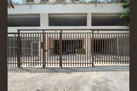 Apartamento para alugar com 98m², 2 quartos e 1 vaga Apartamento para alugar com 98m², 2 quartos e 1 vagaFachada e portaria