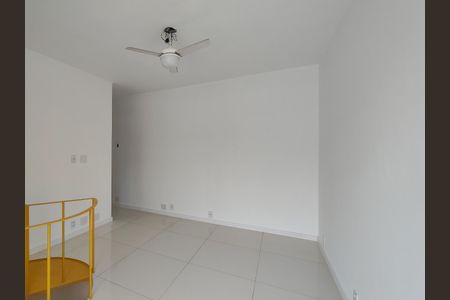 Apartamento para alugar com 98m², 2 quartos e 1 vaga Apartamento para alugar com 98m², 2 quartos e 1 vagaSala