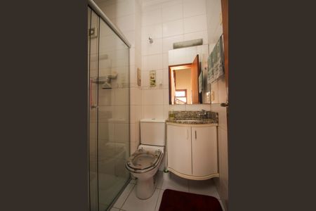 Casa de condomínio à venda com 186m², 3 quartos e 2 vagas Casa de condomínio à venda com 186m², 3 quartos e 2 vagasBanheiro Social