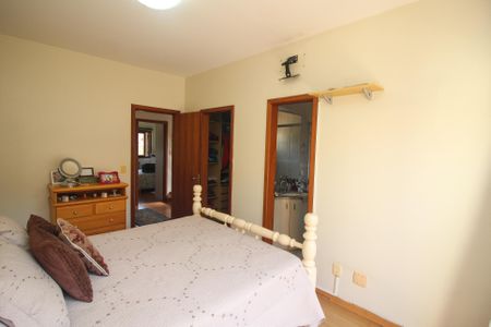 Casa de condomínio à venda com 186m², 3 quartos e 2 vagas Casa de condomínio à venda com 186m², 3 quartos e 2 vagasQuarto Suíte