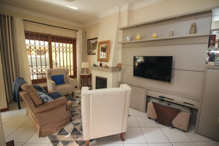 Casa de condomínio à venda com 186m², 3 quartos e 2 vagas Casa de condomínio à venda com 186m², 3 quartos e 2 vagasSala